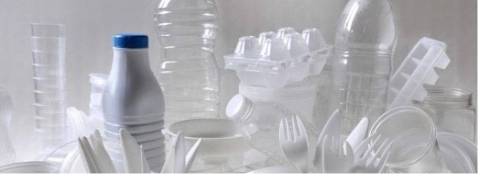Bouteille en plastique - Emballages alimentaires
