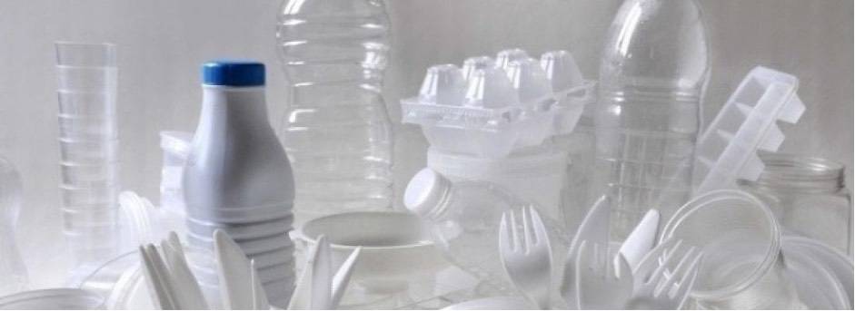 Plastique jetable vendu comme “réutilisable” : on ne laisse pas passer !